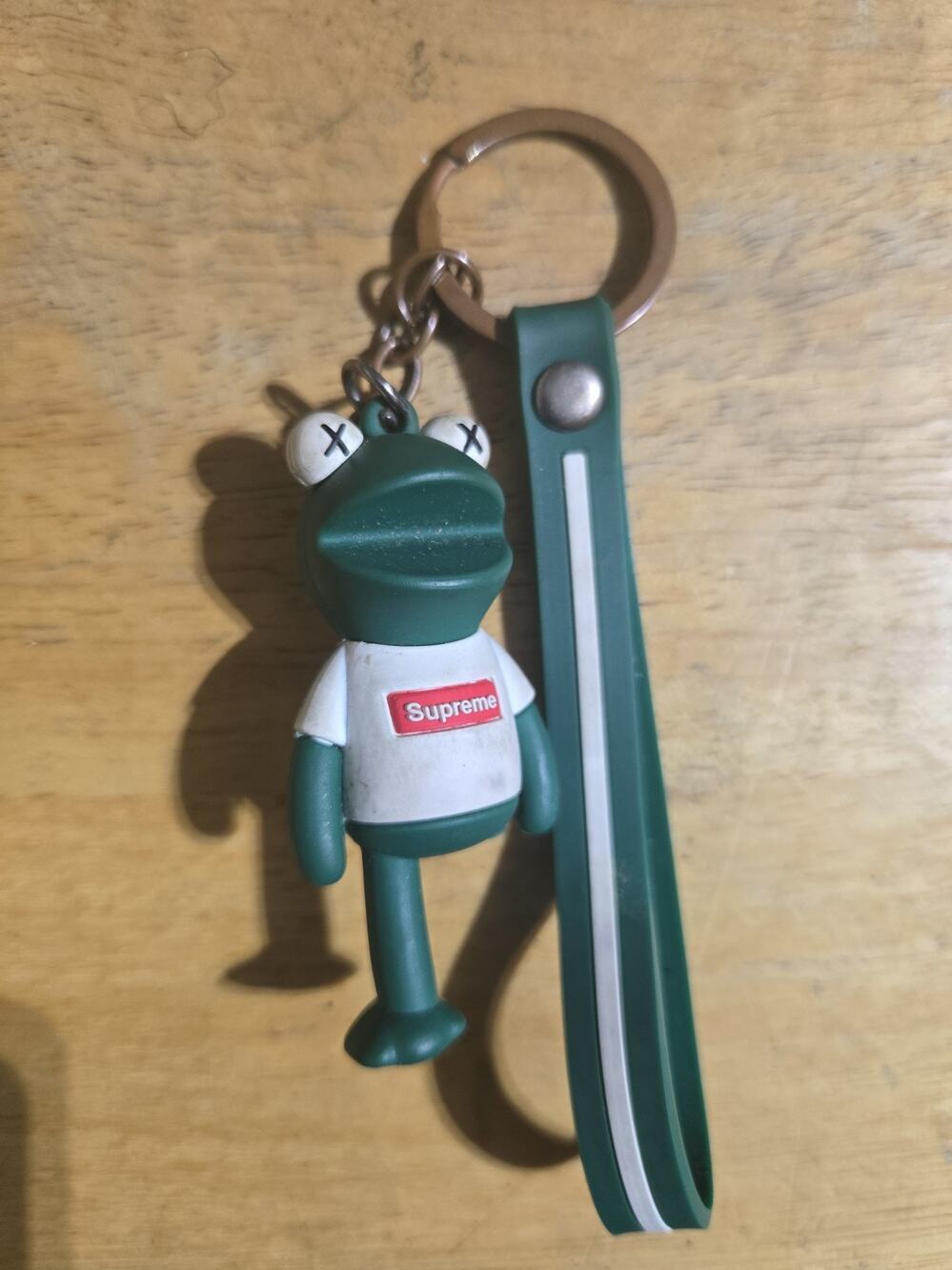 Supreme KUBRICK The Muppets Kermit the Frog PVC Figure Green/White Hanging